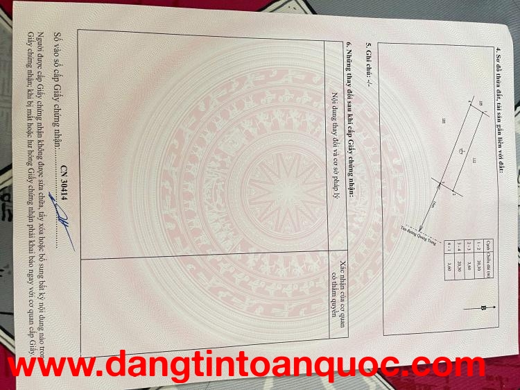 Gia đình chuyển công tác cần bán gấp mảnh đất mặt đường chợ Đán