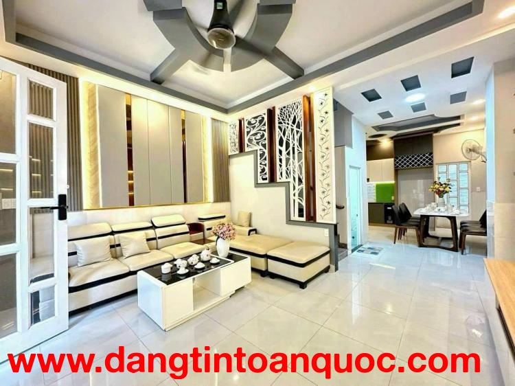 NHÀ ĐẸP - HXH DƯƠNG CÁT LỢI - GIÁP QUẬN 7 – 4PN – 6.2 TỶ