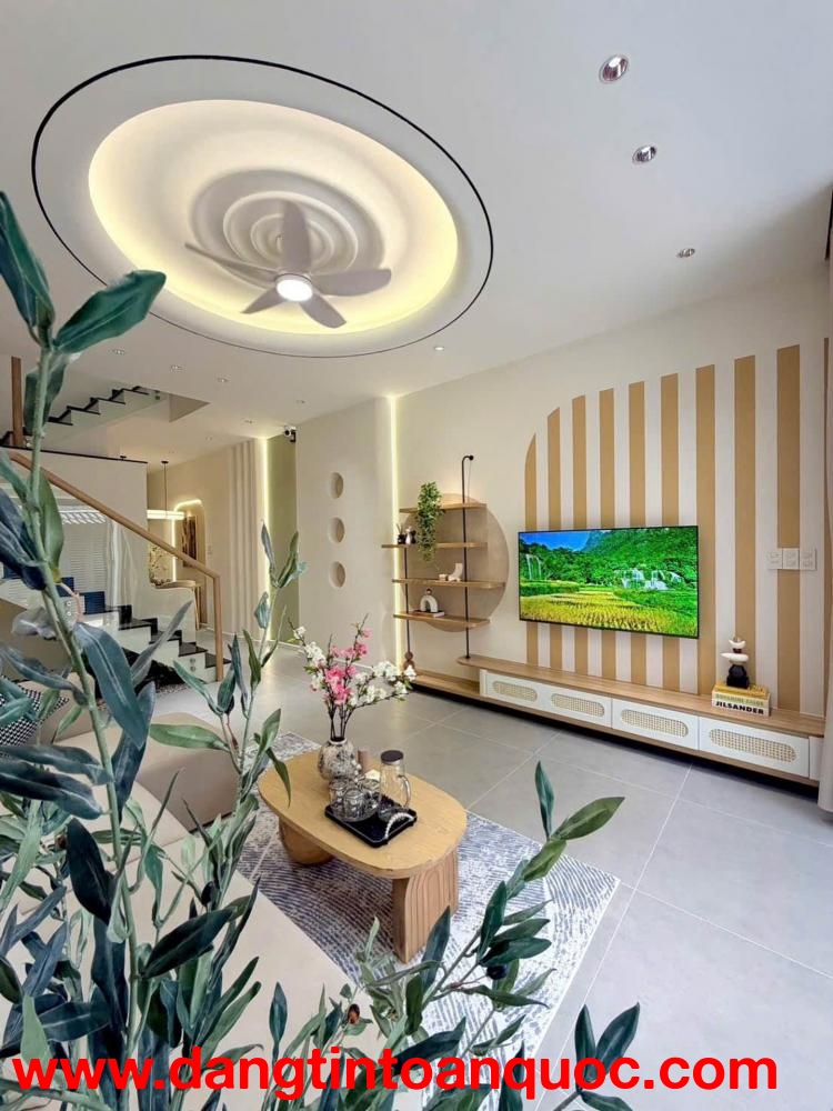 CÒN THƠM MÙI SƠN - SẴN HẾT MỌI THỨ DỌN VÀO LÀ Ở - PHẠM VĂN CHIÊU - GÒ VẤP - 52m2 - NHĨNH 6 TỶ