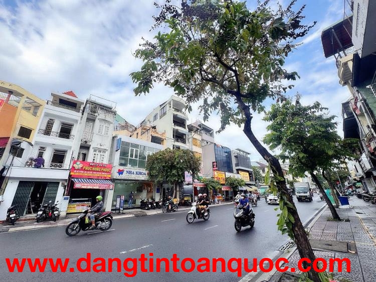 BÁN NHÀ MẶT TIỀN KD Đ. ĐINH TIÊN HOÀNG, QUẬN 1 - 63M2 - HDT 60TR/TH - DUY NHẤT NHÀ CHÀO BÁN TẠI CUNG