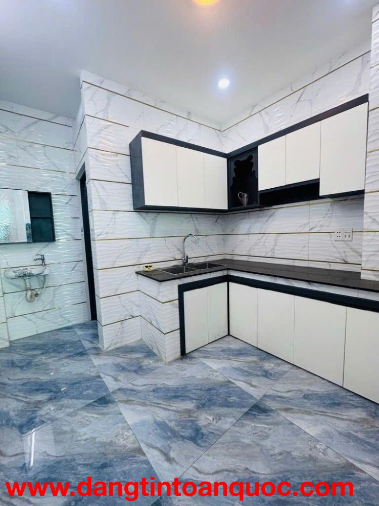 Bình Tân - 4 T.y Nhỉnh - Hẻm Xe Tải Thông - Nhà Đẹp - Gần Tên Lửa - 30M2 - 4 Tầng - 4PN