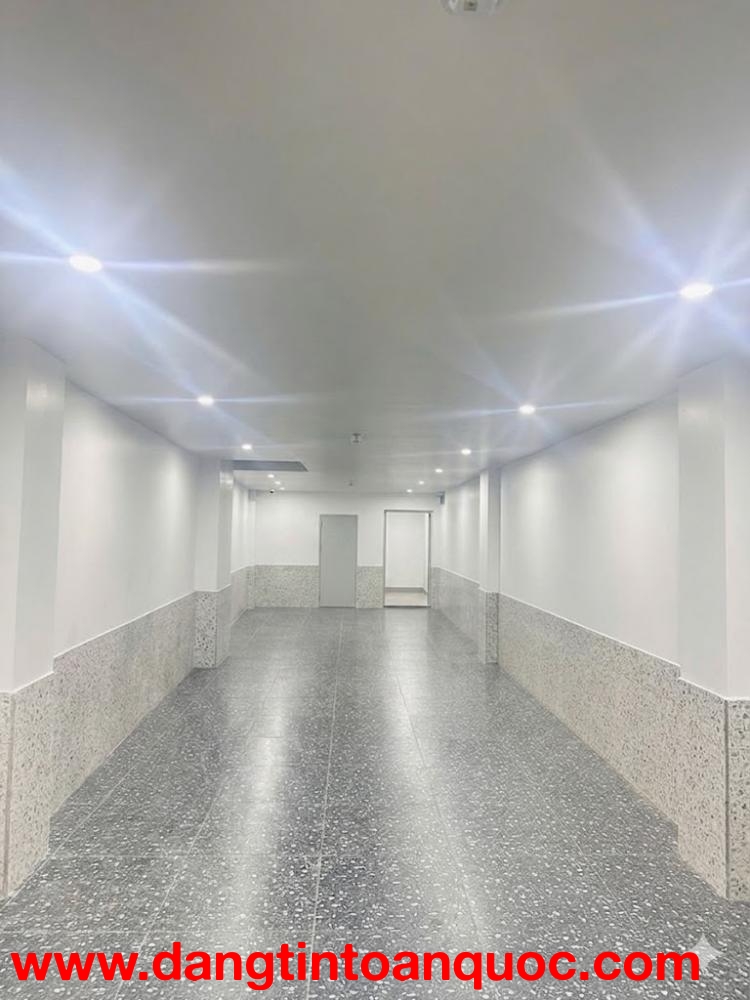 Bán CHDV Quan Nhân gần ôtô, 110m2 - 7T - thang máy, full nội thất mới xịn xò, doanh thu 1.8 tỷ/năm, 