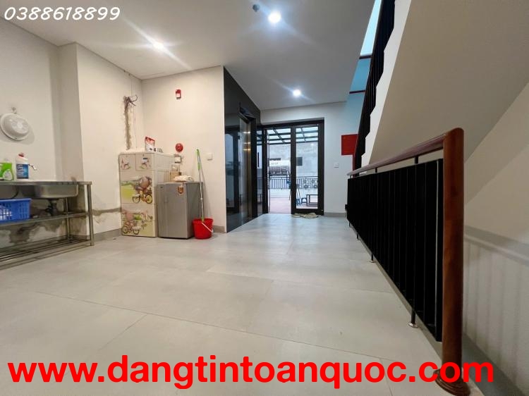 ???? BÁN BUILDING TRẦN DUY HƯNG - 8 TẦNG THANG MÁY MỚI - Ô TÔ - DÒNG TIỀN ĐỈNH - KHU VIP TRUNG HÒA