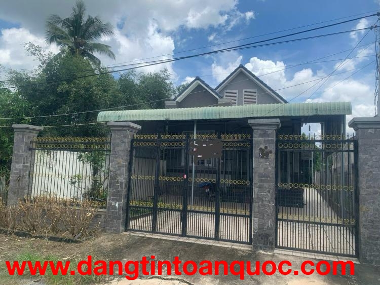 NHÀ ĐẸP - GIÁ TỐT - Chính Chủ Cần Bán Căn Nhà Khu Phố 4, Thị trấn Tân Châu, Tây Ninh