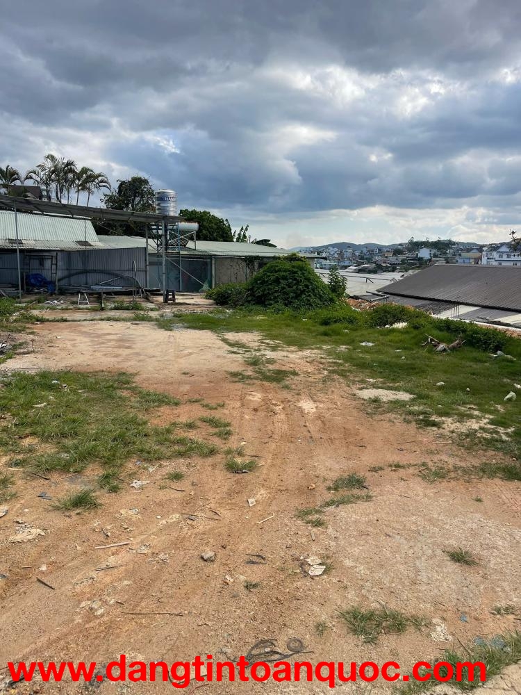 ĐẤT ĐẸP GẦN KHU LIÊN HỢP THỂ THAO – GIÁ GIẢM SÂU