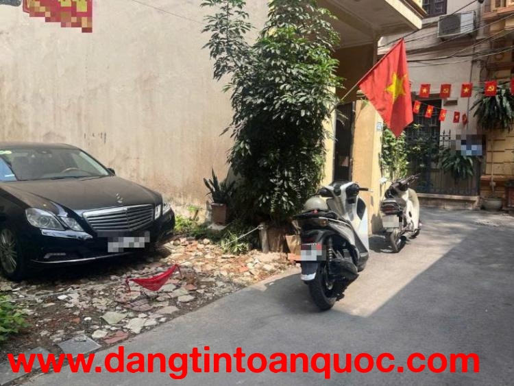 ĐẤT HIẾM TÂY HỒ – Ô TÔ TRÁNH – PHÁP LÝ SẠCH

Phố Lạc Long Quân – 46m² – Mặt tiền 4,2m – Giá 13,5 tỷ