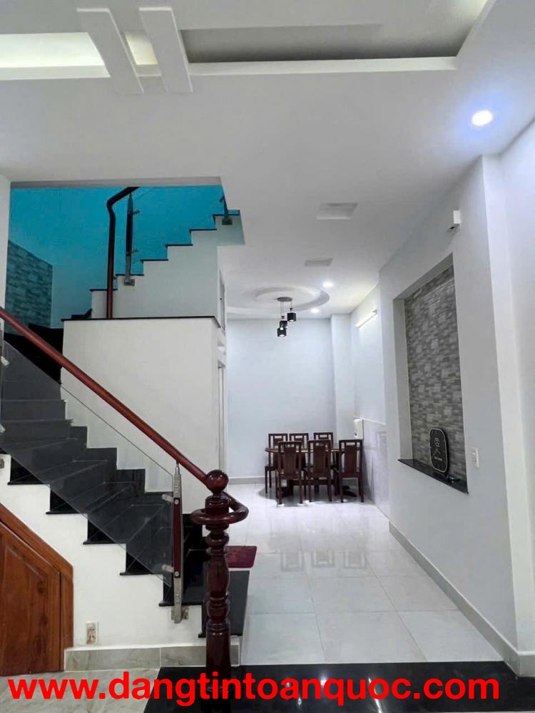 BÁN NHÀ KDBB ĐƯỜNG 8M XE QUA LẠI CHỈ 5.99 TỶ