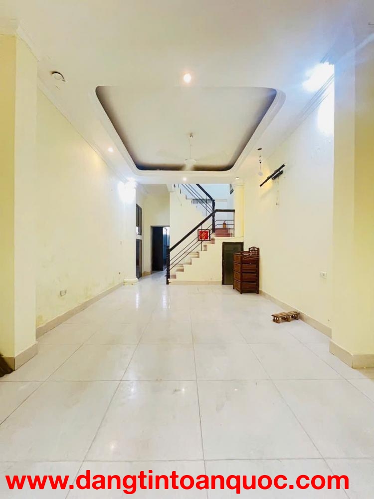 CHO THUÊ KIM NGƯU, NHÀ ĐẸP SÁT Ô TÔ, 63M 4T, 4 NGỦ 14TR 0903258273