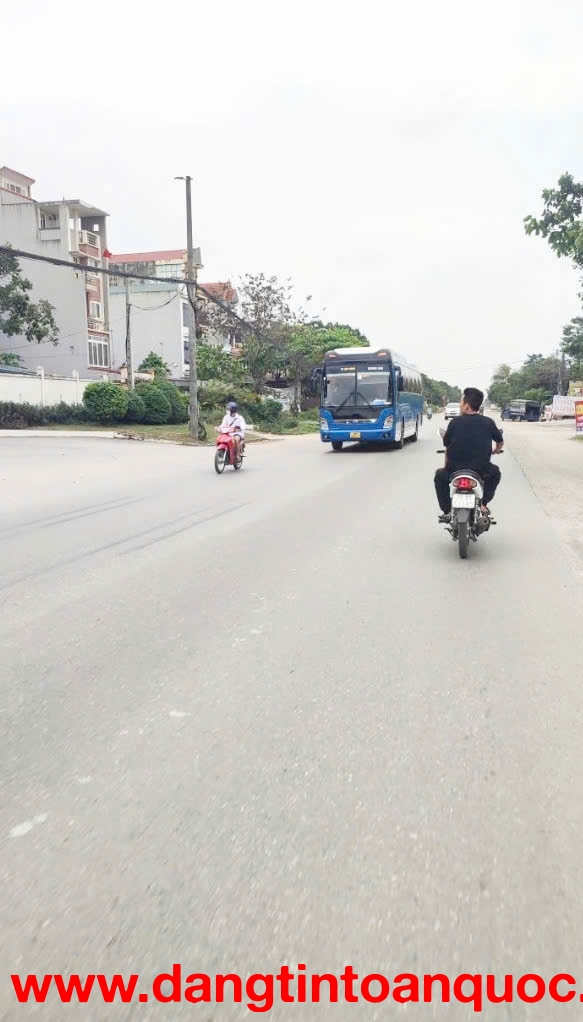 Cắt lỗ sâu mảnh đất sát QL21 100m2 gần ĐH Quốc Gia giá rẻ