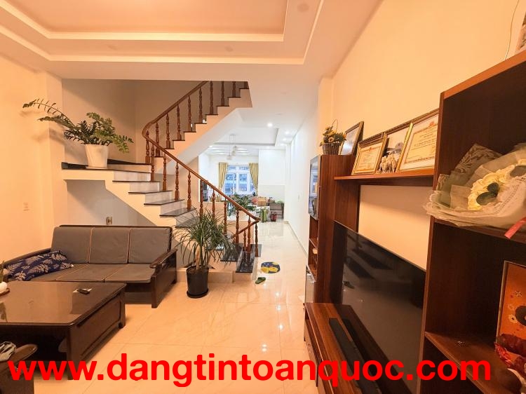 Cho thuê nhà 5 phòng An Sơn, Phường 4, Đà Lạt 18,5 triệu/tháng