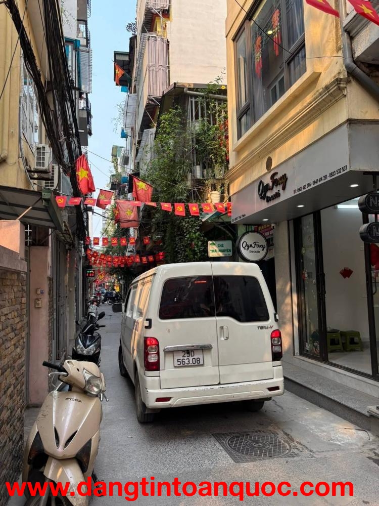 Bán nhà phố Đội Cấn, Ba Đình, mặt ngõ kinh doanh, ô tô qua nhà, 35m, 5 tầng, 9.2 tỷ