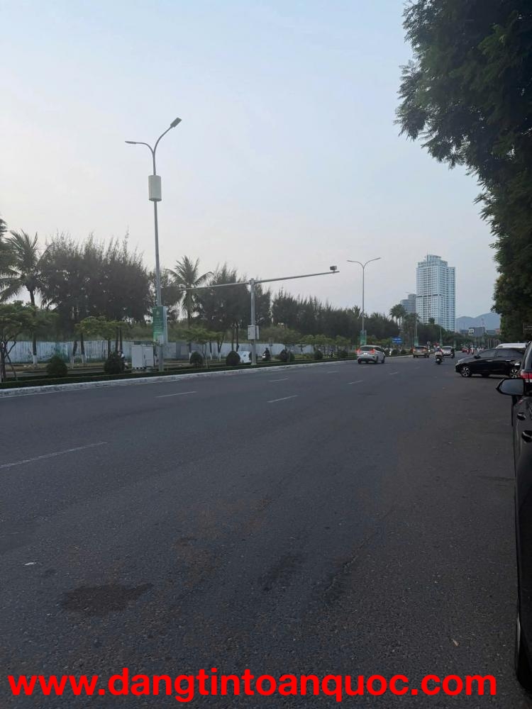 ????????HÀNG HIẾM - Bán cặp đất đường Nguyễn Tất Thành - Gần đường 3 tháng 2