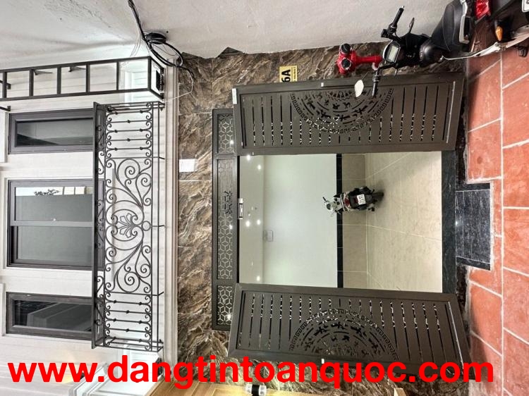 CHỦ NHÀ ĐAU ĐẦU-CƠ HỘI ĐẦU TƯ HIẾM TẠI PHÚC LỢI – NHÀ 5 TẦNG MỚI, VỊ TRÍ ĐẸP.