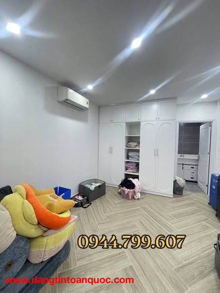 Nhà 3 Tầng - Ô tô cách nhà 50M. Nhỉnh 4 tỷ nhỏ cách Phú Mỹ Hưng chỉ 5 phút