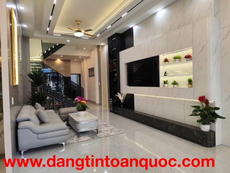 Bán nhà mặt tiền Lê Độ 88m² 4 tầng giá 16.9 tỷ trung tâm Thanh Khê