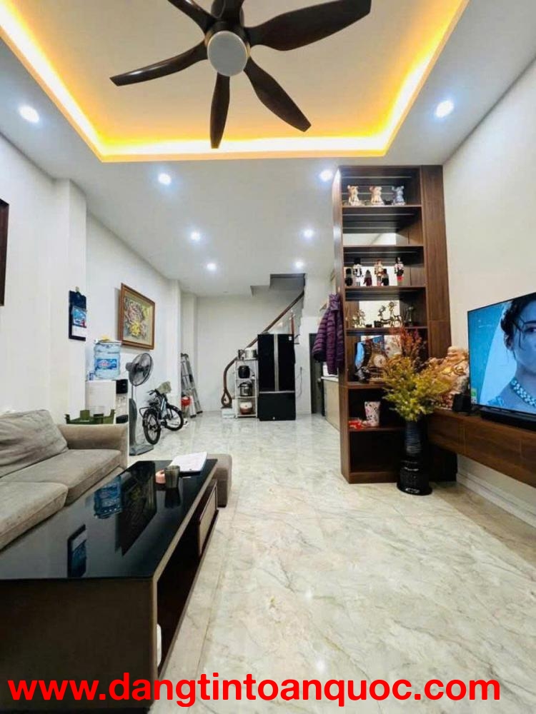 BÁN NHÀ NGÕ 62 NGỌC HÀ 35M 5 TẦNG MẶT TIỀN 4M