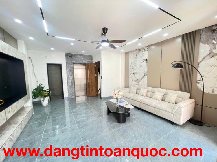 ✨ TÁC PHẨM NHÀ PHỐ CAO CẤP – TRUNG TÂM THẠCH BÀN ✨