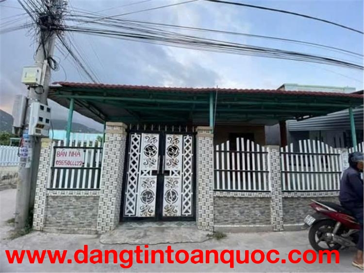 HOT HOT HOT – CẦN BÁN GẤP CĂN NHÀ ĐẸP TẠI Phước Minh – Huyện Thuận Nam – Tỉnh Ninh Thuận