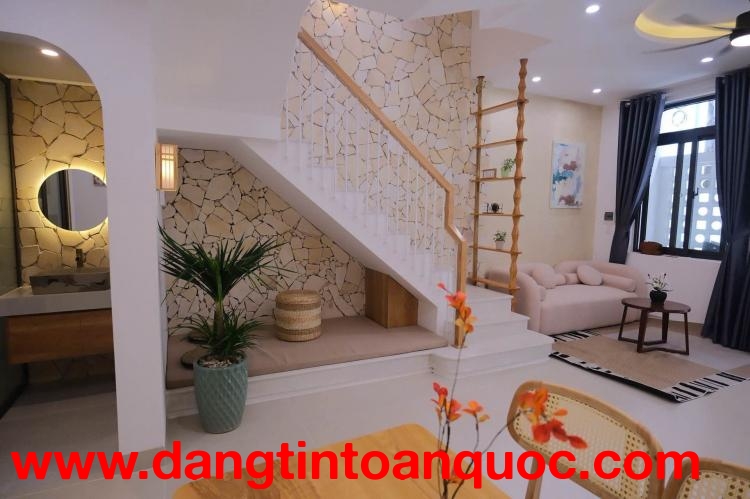 Bán nhà Trần Cao Vân 297m2 ngang 8m 2 tầng cho thuê 360tr năm giá 19 tỷ