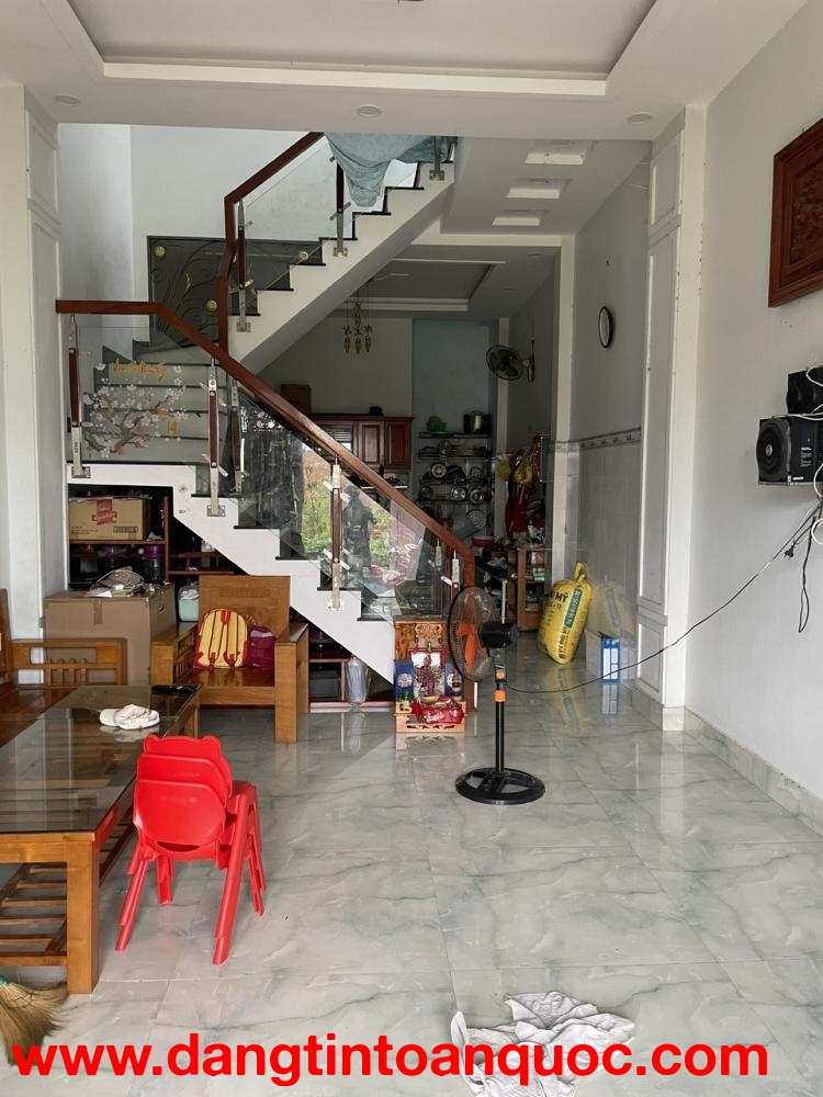 NHÀ ĐẸP GIÁ TỐT – HẺM XE HƠI TCH18 – ĐỐI DIỆN CÔNG VIÊN – GIÁ CHỈ 4,35 TỶ