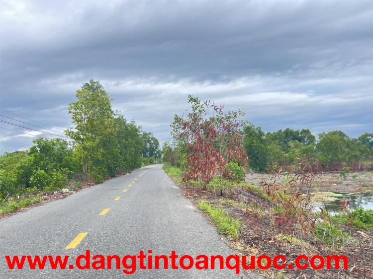 Bán 61.5m đất ODT Mặt tiền Lê Quang Định - LaGi gần Biển giá ngộp 220tr/m ngang