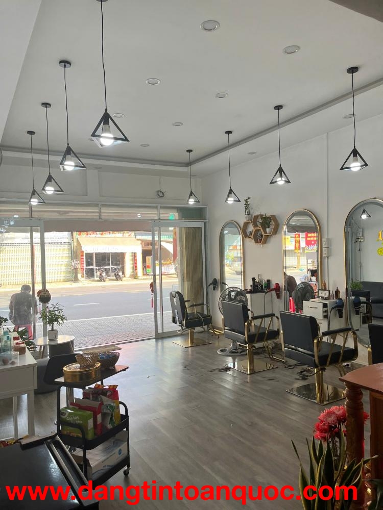 SANG NHƯỢNG HOẶC CHO THUÊ TIỆM TÓC CÓ PHÒNG Ở LẠI TẠI BẢO LÂM, LÂM ĐỒNG