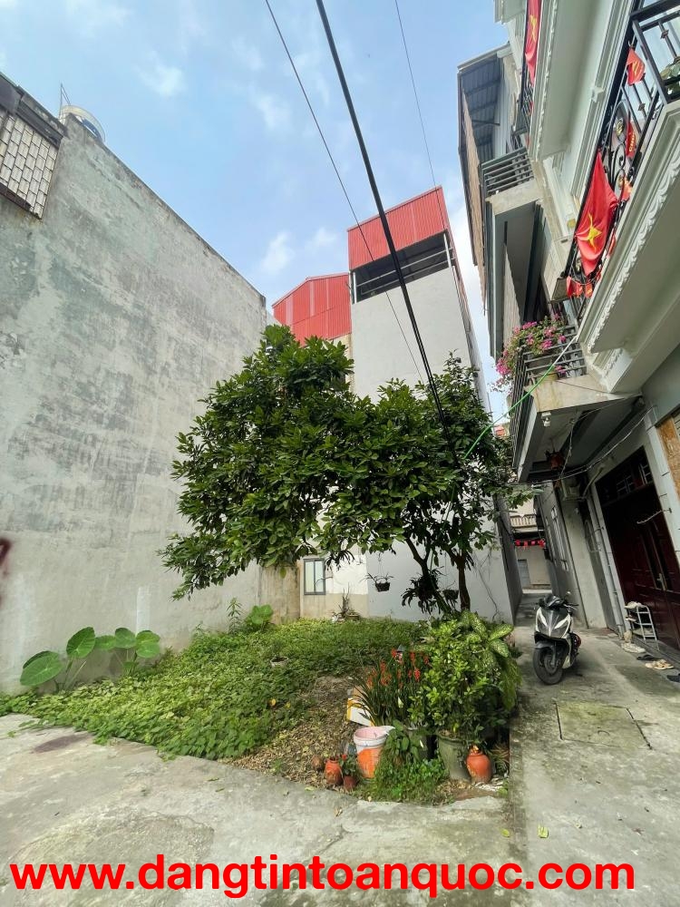 QUÁN GÁNH - THƯỜNG TÍN - 55M2- GIÁ  HƠN 5 TỶ- LÔ GÓC 2 MẶT TIỀN