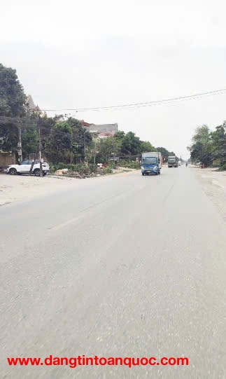 Cần bán gấp đất nền Phú Cát sát QL21, đường 10m, đón sóng Metro 05