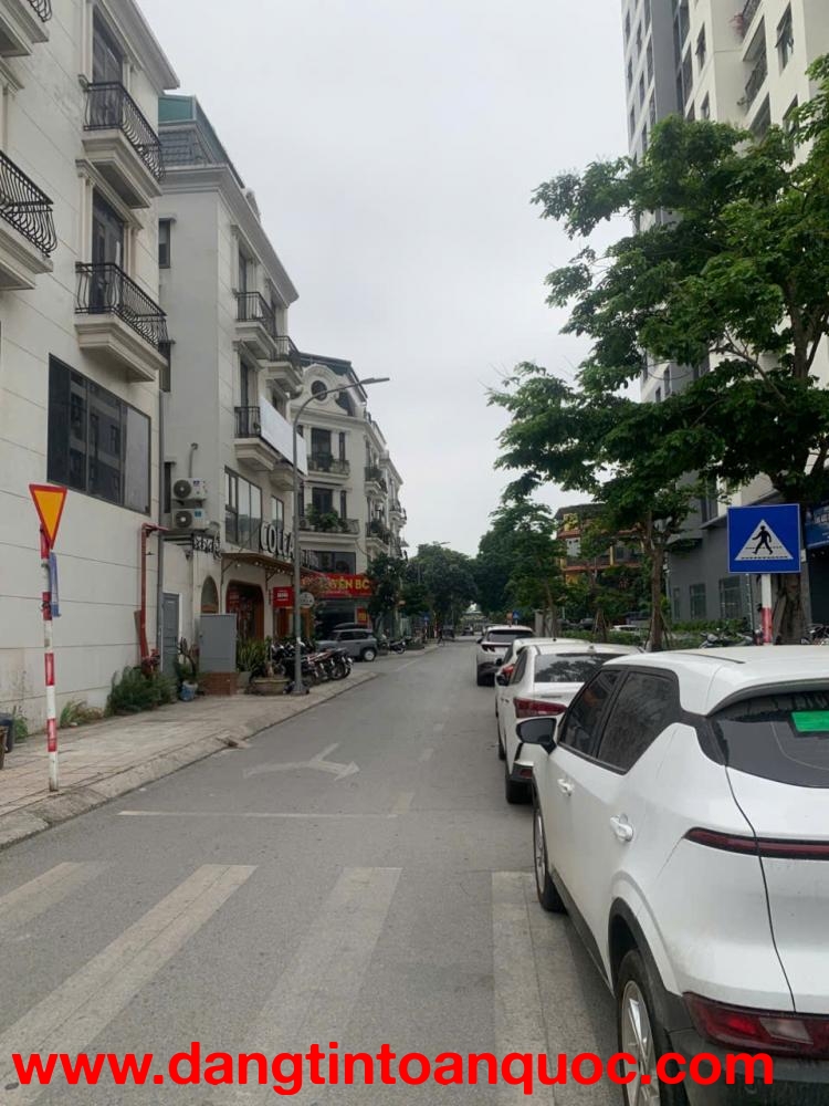 Bán đât 80m  Mặt tiền 5m lô góc 3 mặt thoáng ,giá nhỉnh 7 SÁT HỌC VIỆN NÔNG NGHIỆP 1 ,.