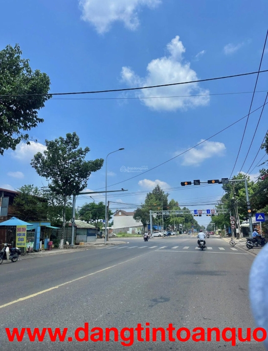 Thanh lí lô Hoà Lạc 136m2, MT 6m, gần ĐH Quốc Gia, QL 21, khu CNC, ĐH FPT, trục chính 420 chỉ 3,5tỷ