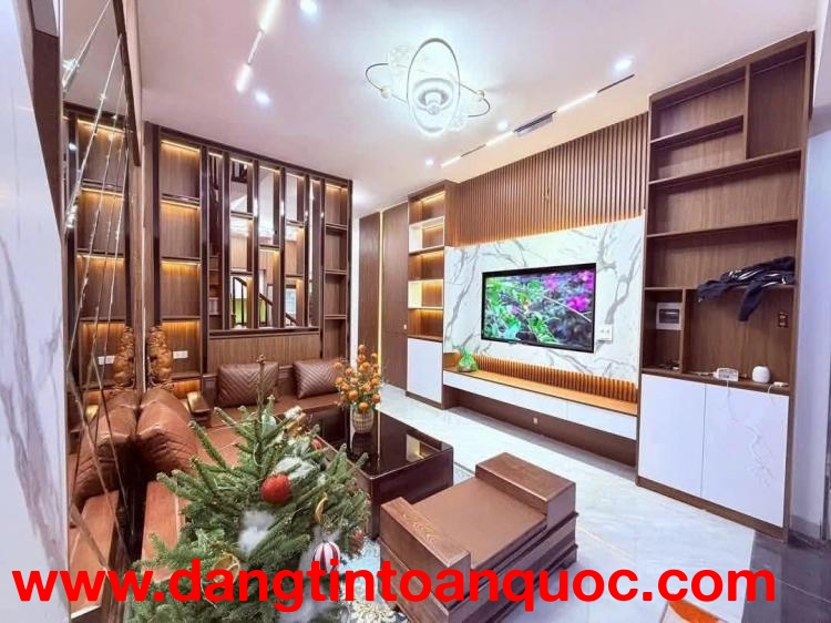 NHÀ HỒ TÙNG MẬU 6 PHÒNG NGỦ – GIÁ 10.89 TỶ: KHOẢNG GIÁ “NGUY HIỂM” DỄ BỊ MUA MẤT NHẤT