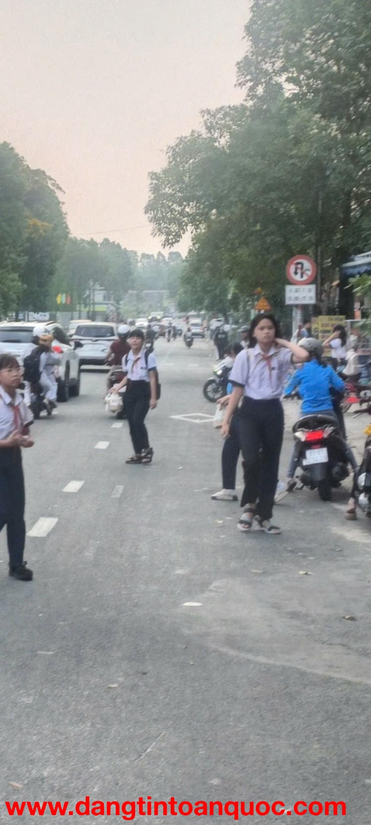 NHÀ  ĐẸP – GIÁ TỐT  – CHÍNH CHỦ CẦN BÁN GẤP NHÀ Tại Phường MỸ Phước, Thị xã Bến Cát, Bình Dương