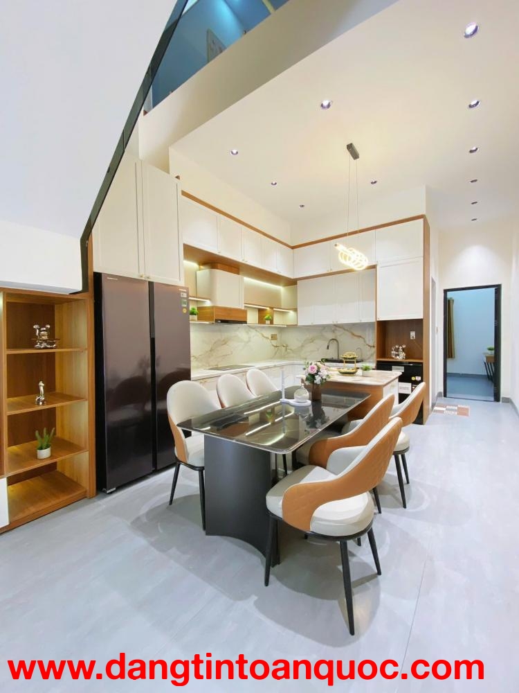 ????BÁN NHÀ 3 TẦNG 3 MÊ PHÚ LỘC 11 - FULLL NỘI THẤT Y HÌNH