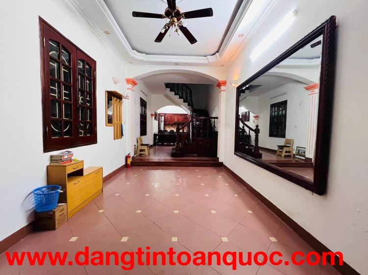 ????Ô tô tránh, Phân lô 3 mặt thoáng Phan Văn Trường 33/40m 5T Kinh doanh 12.5 tỷ