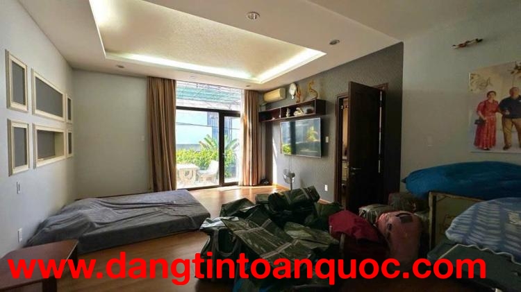 ĐẲNG CẤP SỐNG THƯỢNG LƯU - BIỆT THỰ KIỀU ĐÀM TÂN HƯNG Q7 - 175m2 - LÔ GÓC 2 MẶT TIỀN - SÂN ĐẬU 3 XE 