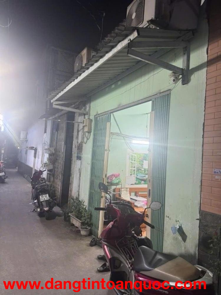 Nhà bán Nguyễn Văn Quá, Q.12 - DT(7x10) - giá 4,5 tỷ