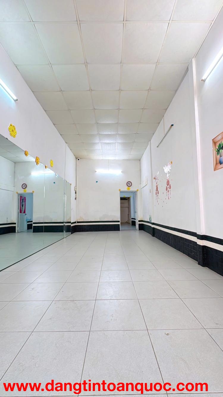 Nhà cũ 59m2 Tạ Quang Bửu P3Q8 P.Chánh Hưng