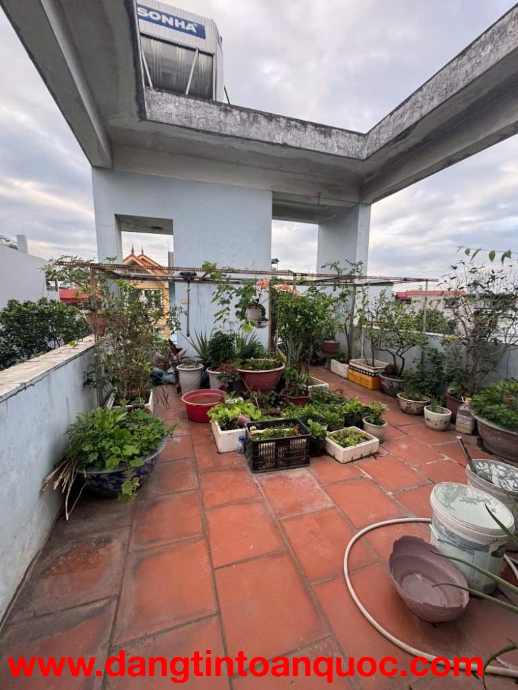 NGỌC THỤY – LONG BIÊN  80m² – 4 TẦNG – PHÂN LÔ – NHÀ ĐẸP Ở SƯỚNG