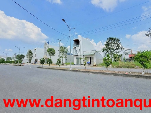 BÁN NỀN ĐẸP TRỤC CHÍNH D1 SỐ 177 – KDC HỒNG LOAN (KHÔNG VƯỚNG CỐNG, TỤ ĐIỆN)