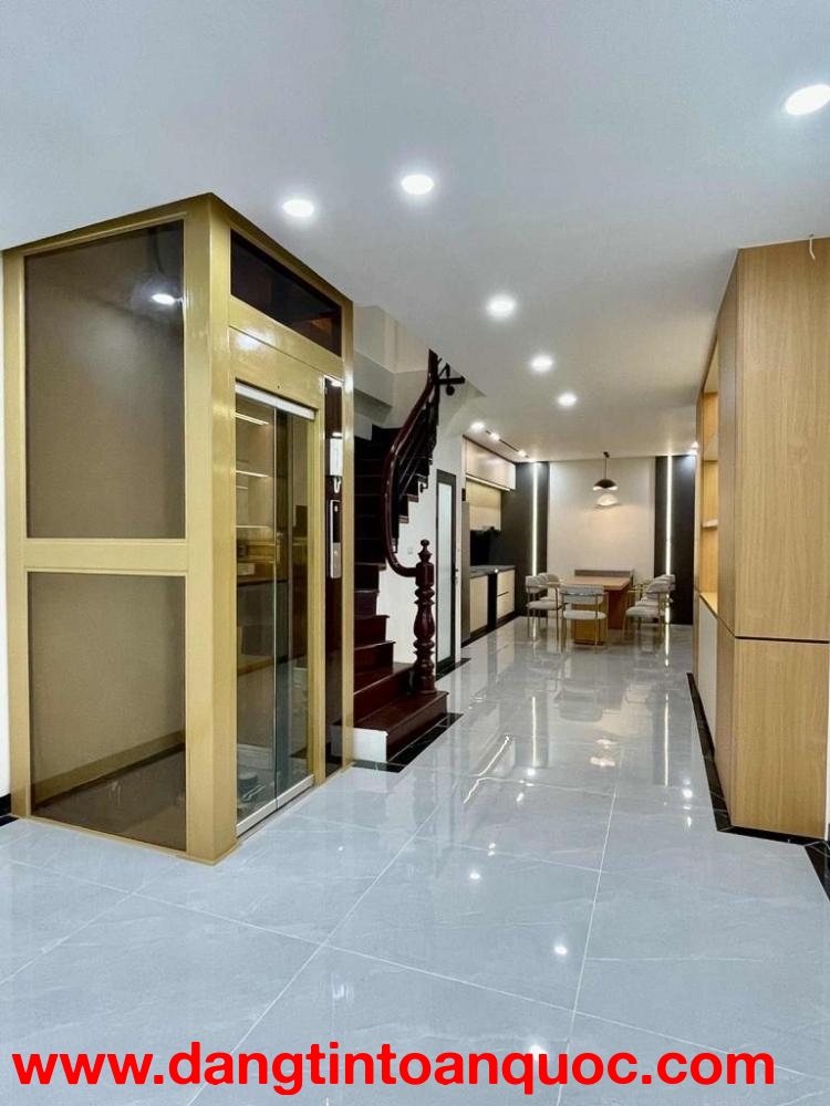 Siêu phẩm mặt ngõ Đình Thôn thông Trần Văn Lai-

lô góc  - nhà mới - thang máy - kinh doanh - nội th
