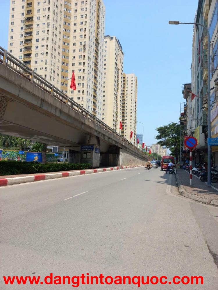 BÁN NHÀ NGUYỄN CHÁNH, CẦU GIẤY, PHÂN LÔ VỈA HÈ 62M2 MT4.2, OTO TRÁNH, KINH DOANH, HƠN 30 TỶ