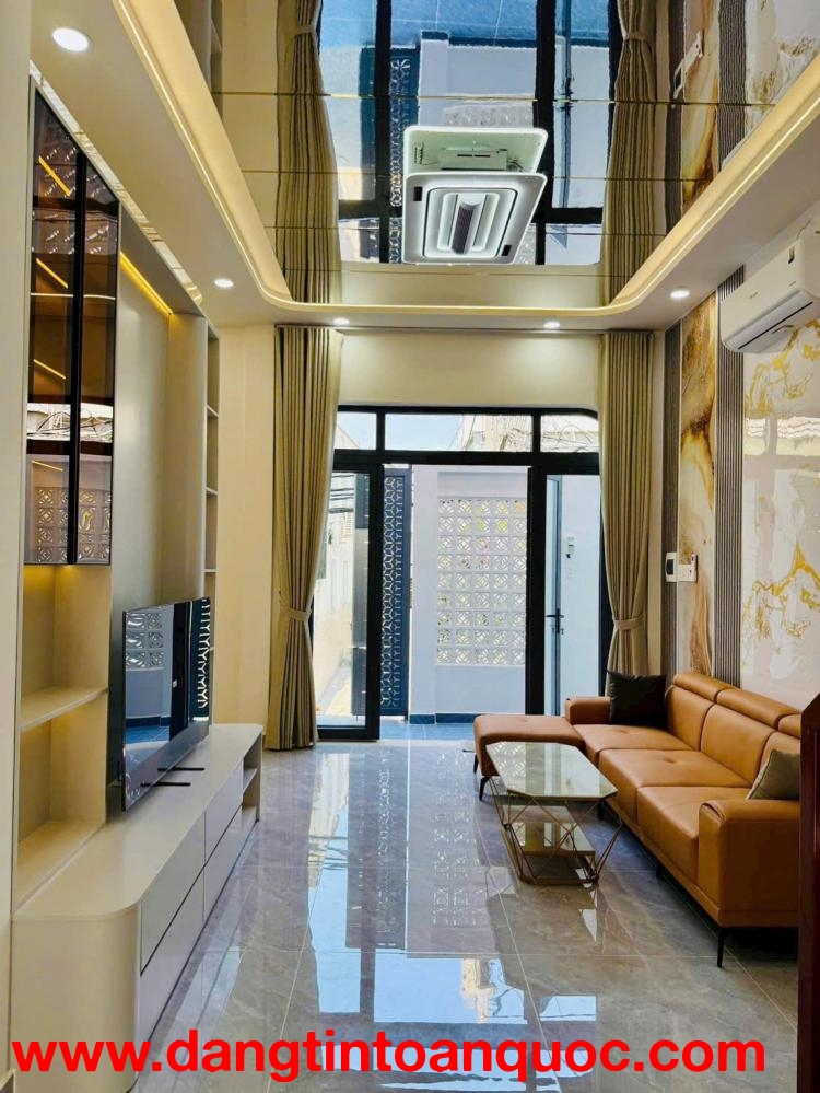 Nhà Mới Xây 100% -Ngang 6.4m- 4 Tầng- Chỉ 6 Tỷ 490