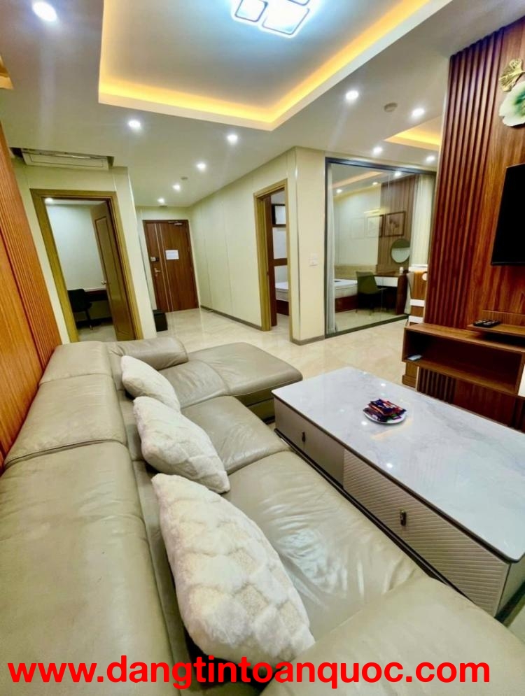 Bán căn hộ Mường Thanh Mỹ Khê, 82m2, 3PN, sát biển, giá 5.5 tỷ