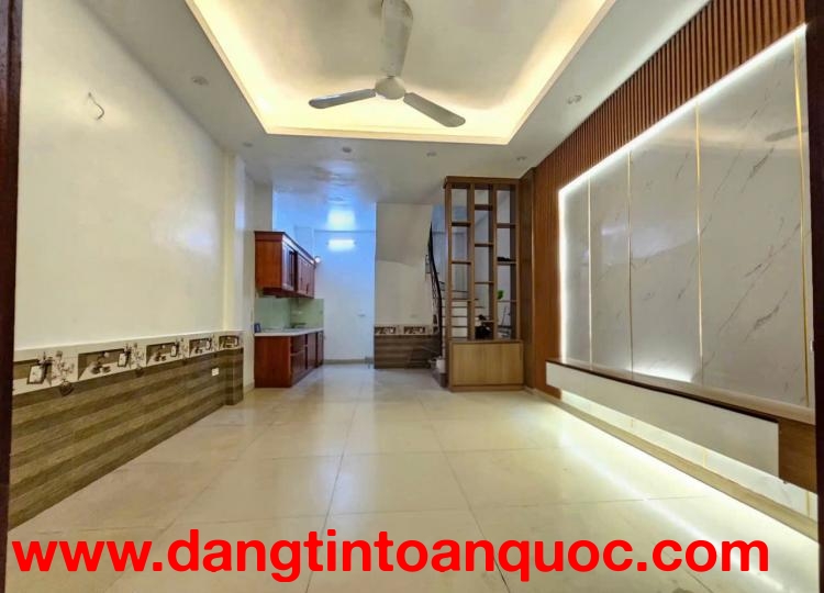 ???? NHÀ ĐẸP 36m² THẠCH BÀN – Ô TÔ ĐỖ CỔNG – GẦN CÔNG VIÊN – GIÁ CỰC HỢP LÝ ????