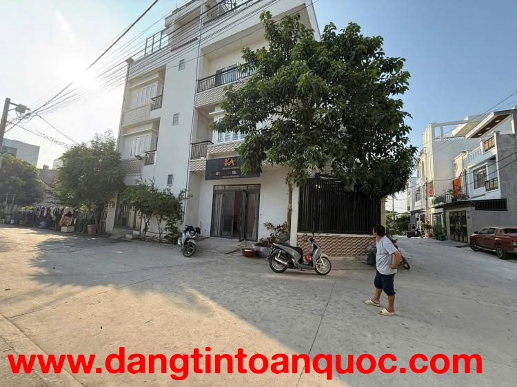 TÒA NHÀ GÓC 2 MẶT TIỀN – 4 TẦNG – NGANG 5.5M HIẾM – DÒNG TIỀN 20TR/THÁNG