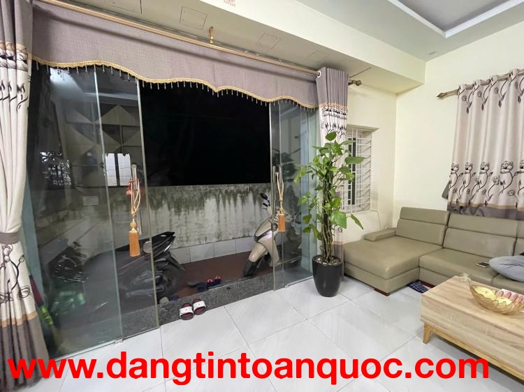 CHÍNH CHỦ CHO THUÊ NHÀ NGUYÊN CĂN PHÙ HỢP LÀM HOMESTAY NGÔ QUYỀN , HẢI PHÒNG