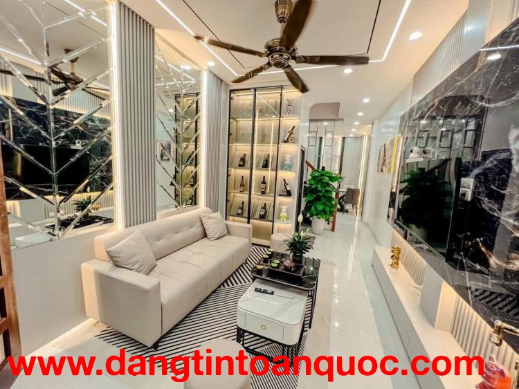 Bán nhà phố Phan Kế Bính, Ba Đình, nhà xây mới, sẵn nội thất, 30m, 5 tầng, 7 tỷ