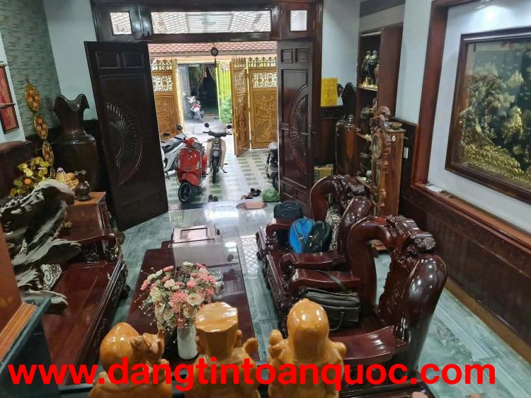 Bán nhà 5 Tầng Dĩ An,dt 150m2 SHR đường ô tô,có gara ô tô,gần Biconsi