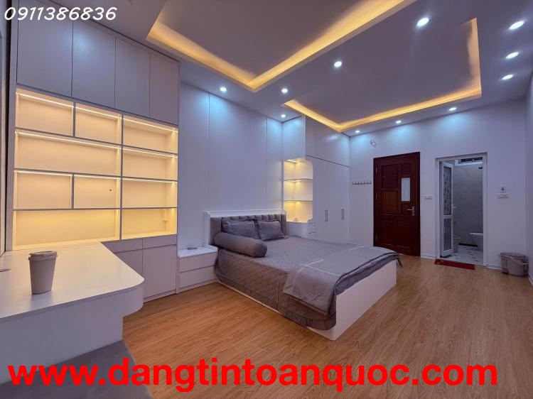 ????Cần tiền bán gấp nhà đẹp Quan Hoa 38m 5T, vài bước ra phố, chỉ hơn 12 tỷ