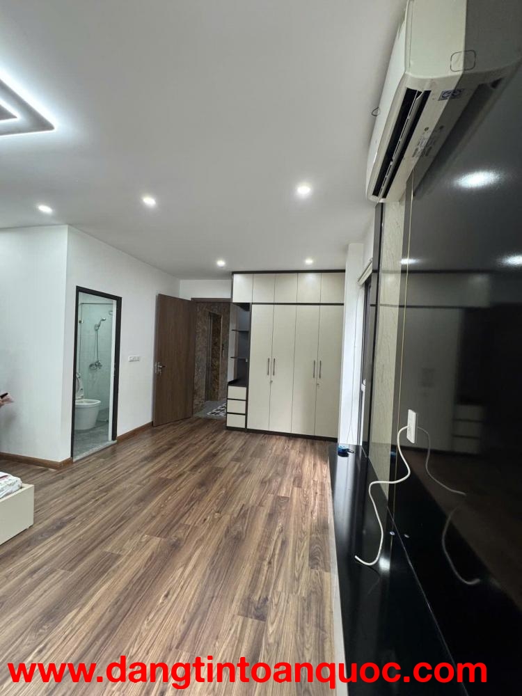 NHÀ ĐẸP NHƯ KHÁCH SẠN- LÊ TRỌNG TẤN TX – 41M² – 6T THANG MÁY – LÔ GÓC – FULL NỘI THẤT